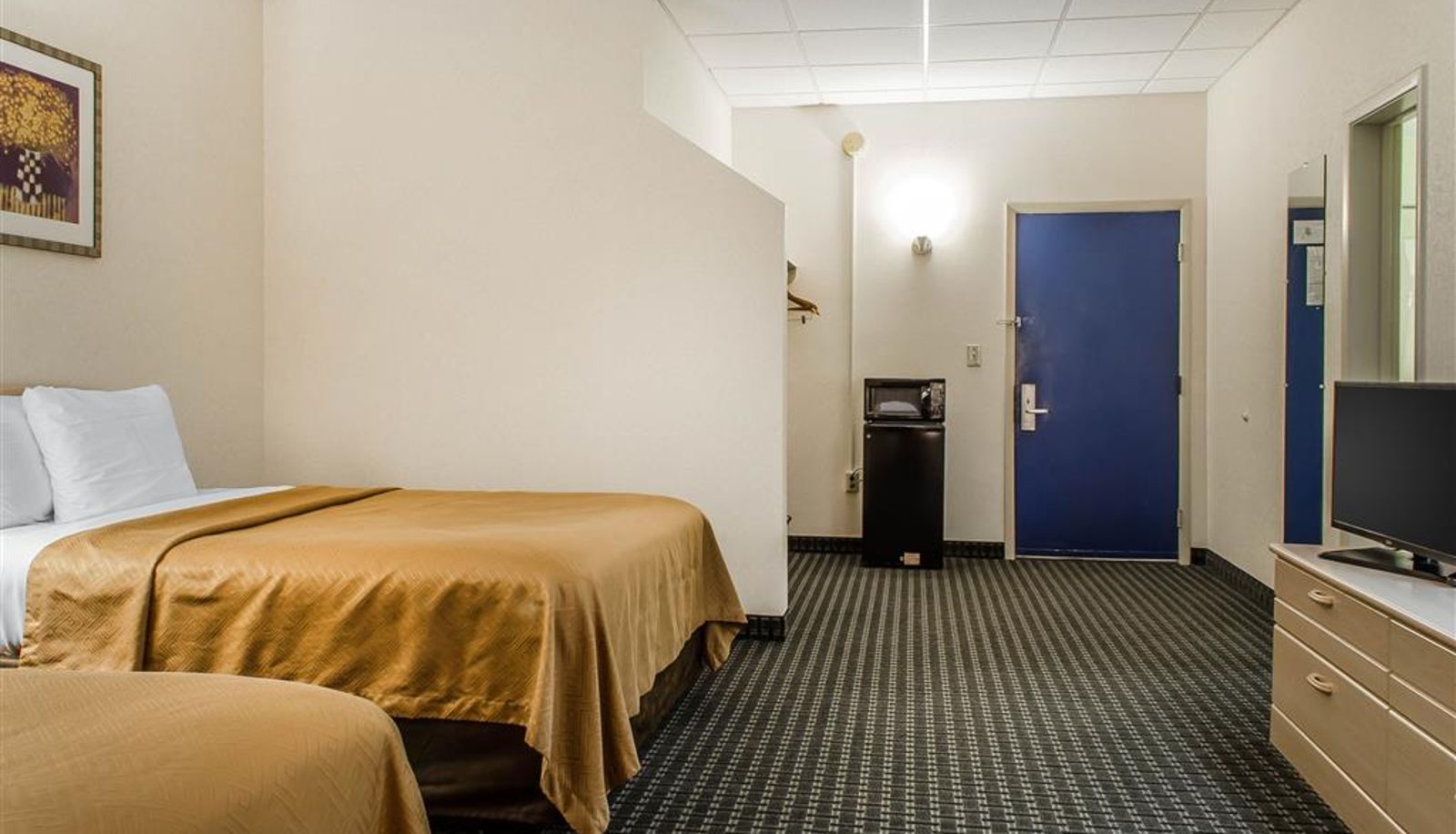 Room - Rodeway Inn State College - near University
