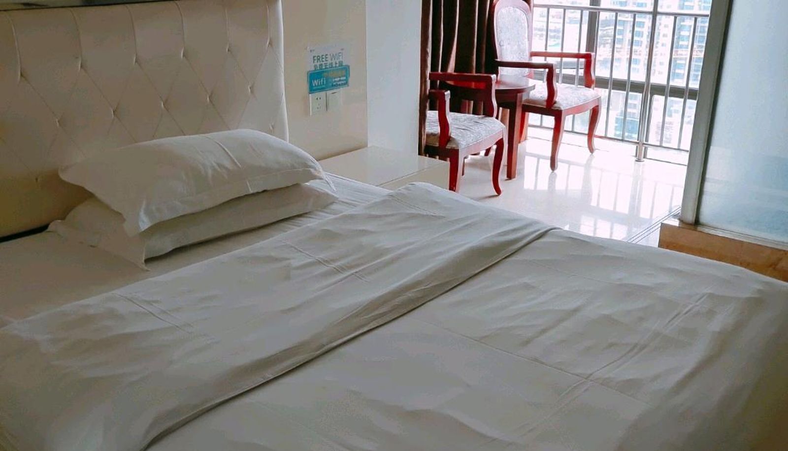 Zimmer - Jiashi Business Hotel