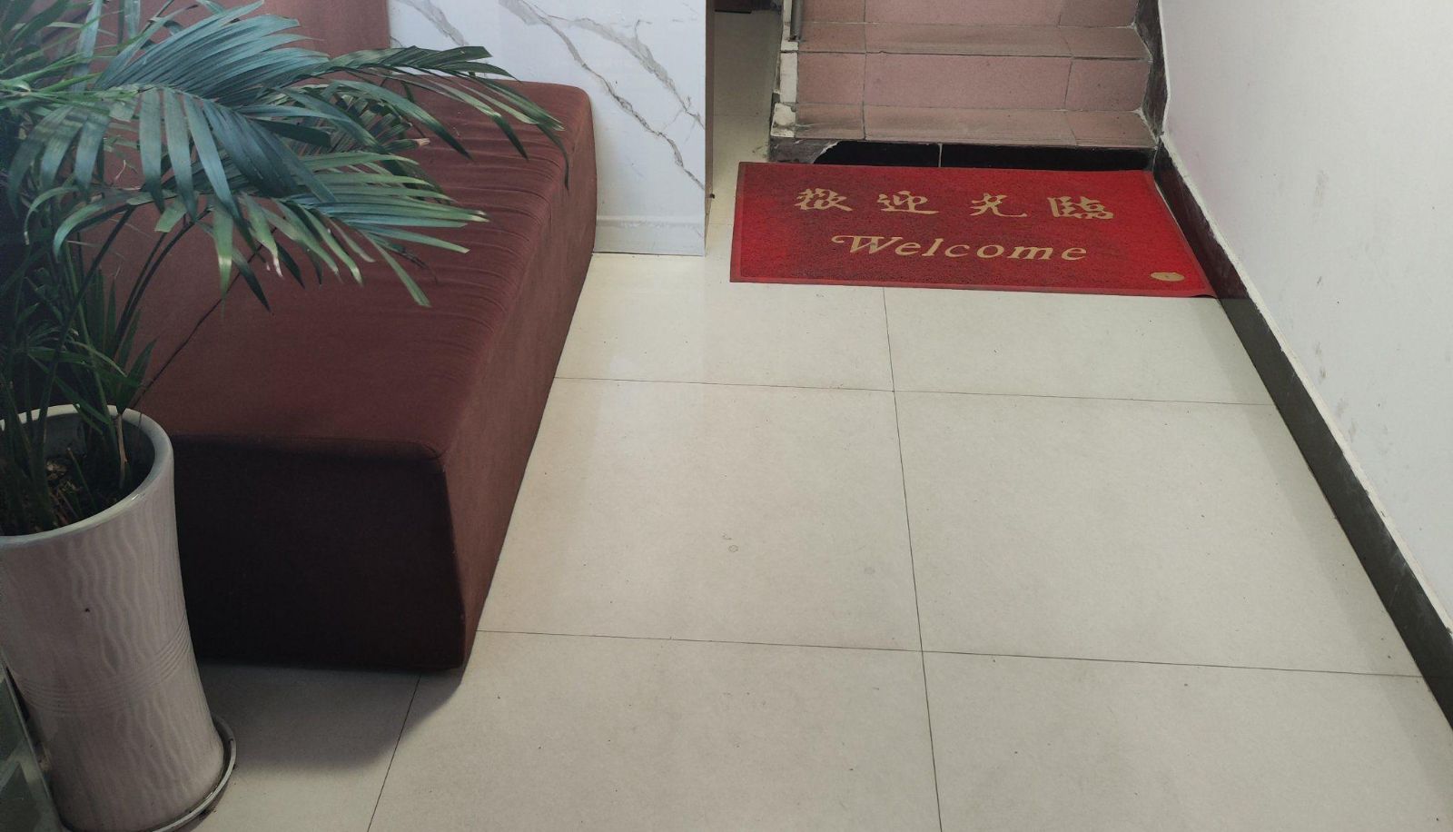Zewnętrzna część hotelu - Xinyuan Hotel (Tongji Street Commercial Plaza Store)