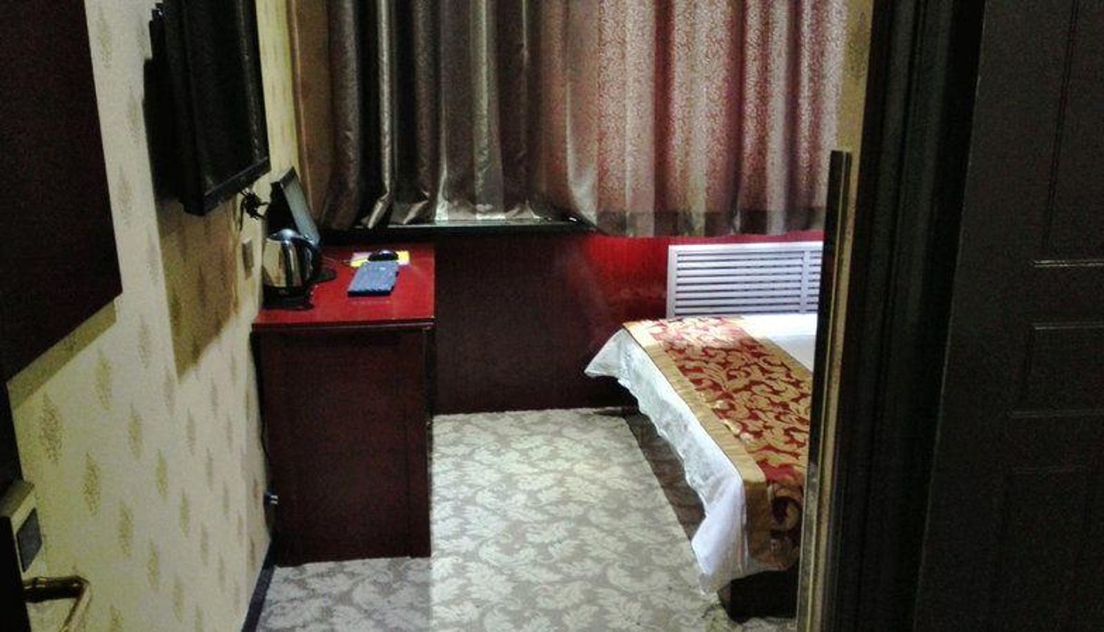 Camera business - Huaxin Hotel