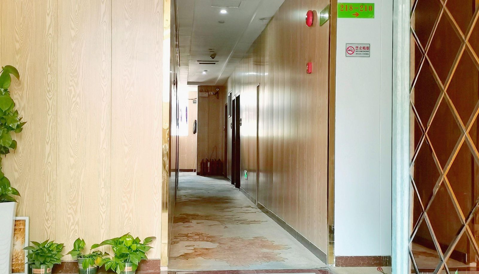 Hotel outdoor area - Zhongxing Hotel