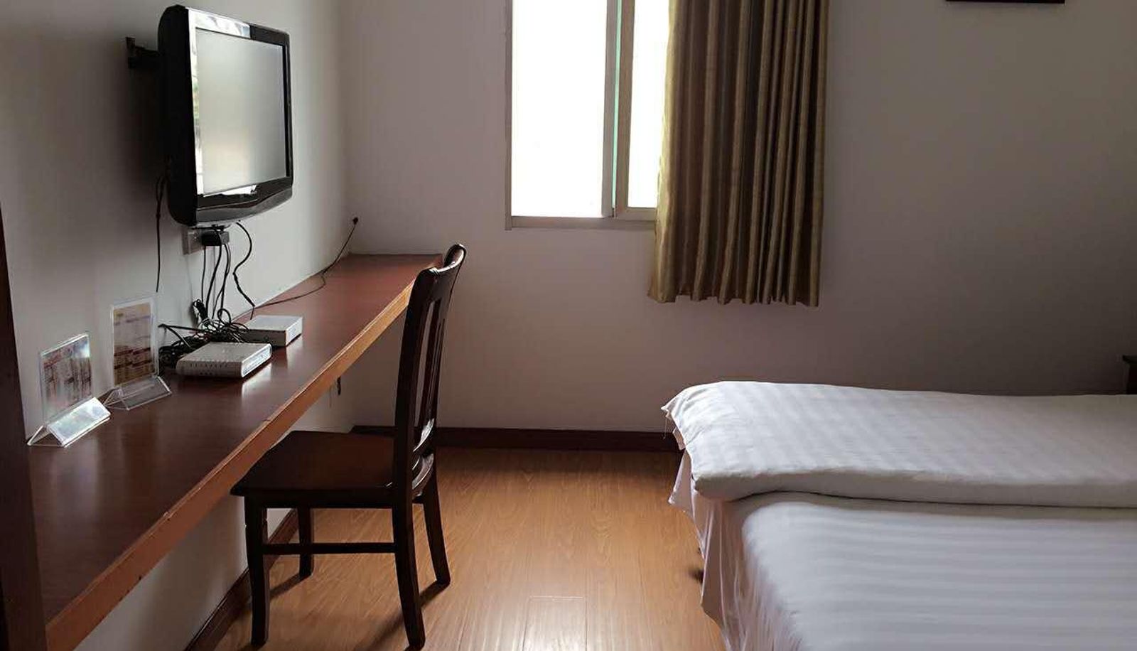 Zimmer - Rugui Hotel (North Ring West Road Branch)