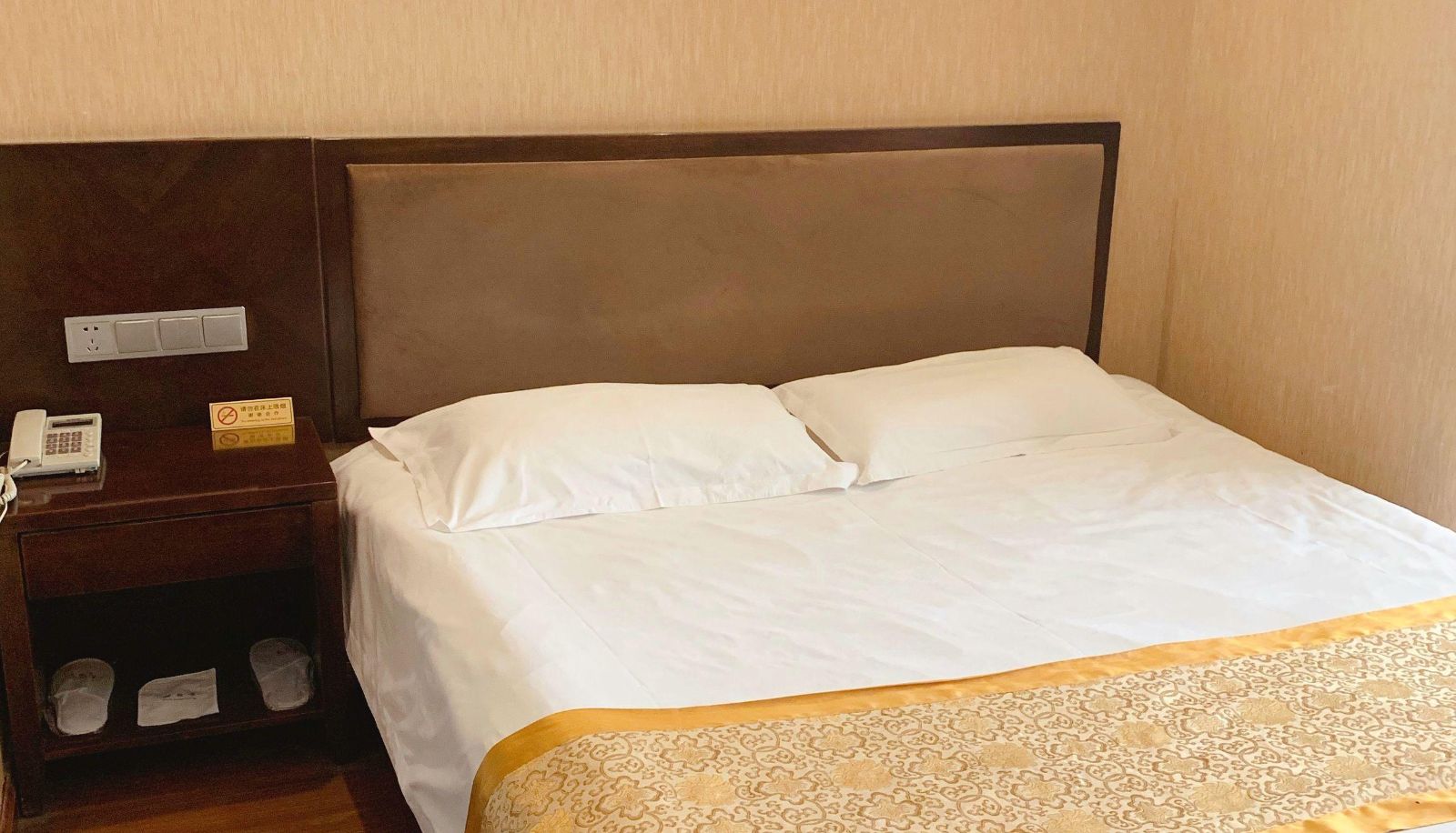 Business room - Dongyuan Hotel (Yanshan Technician College Branch of Shandong University of Finance and Economics)
