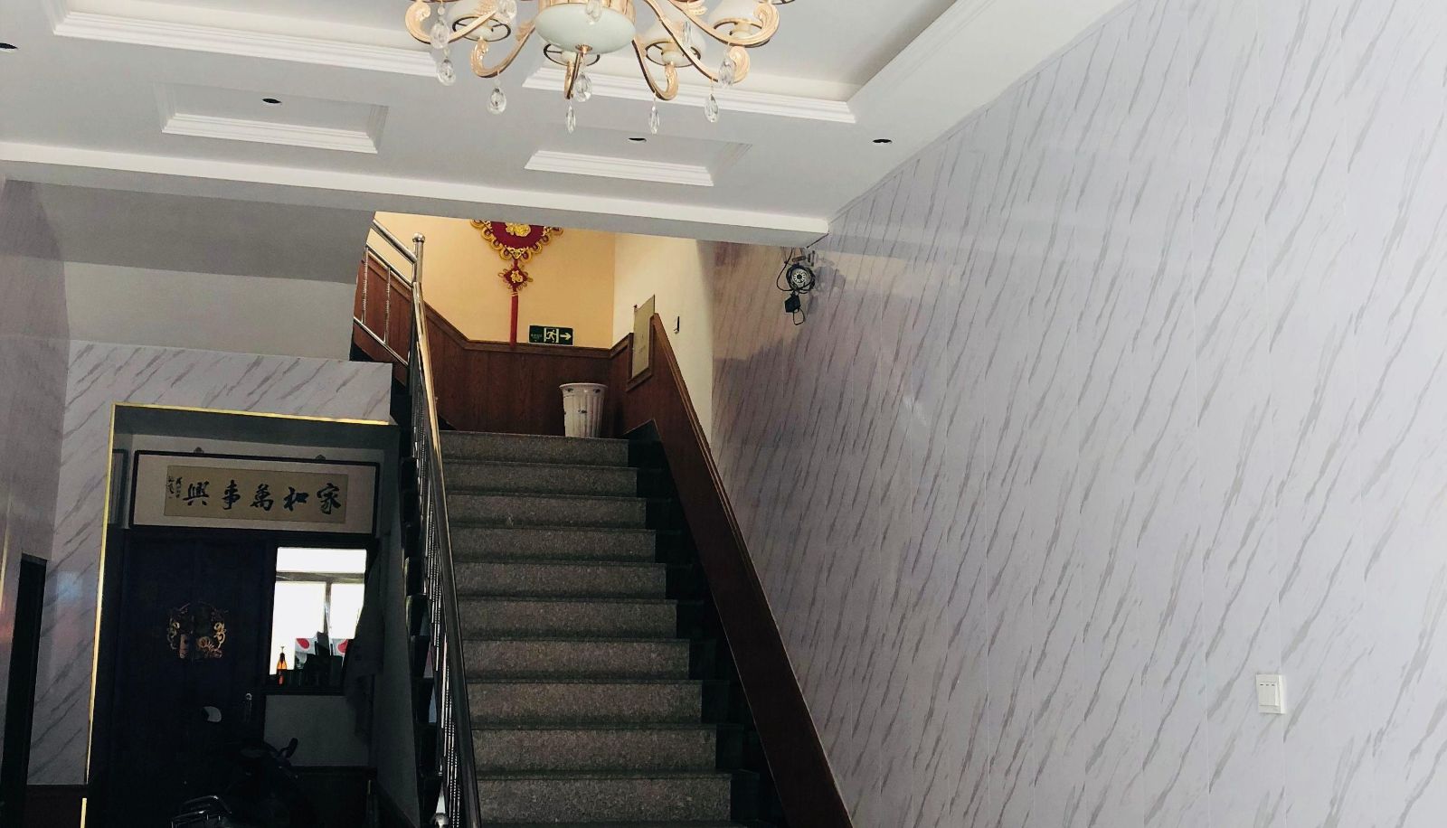 Zona exterior del hotel - New Era Hotel