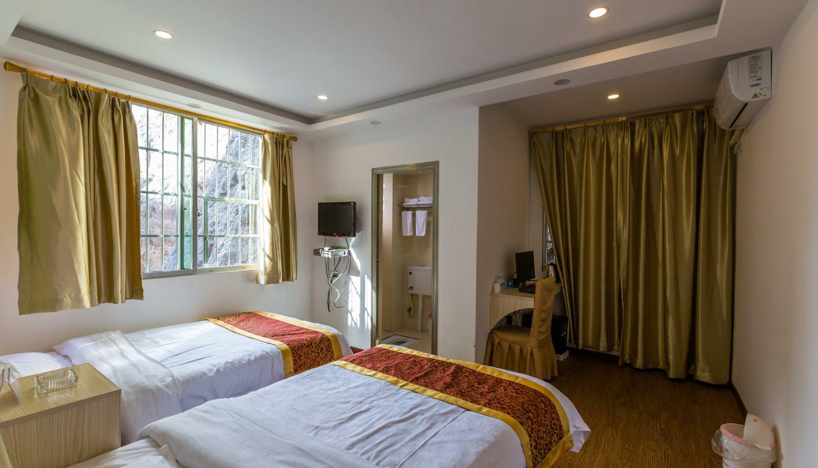 Camera business - Xingxiang Hotel