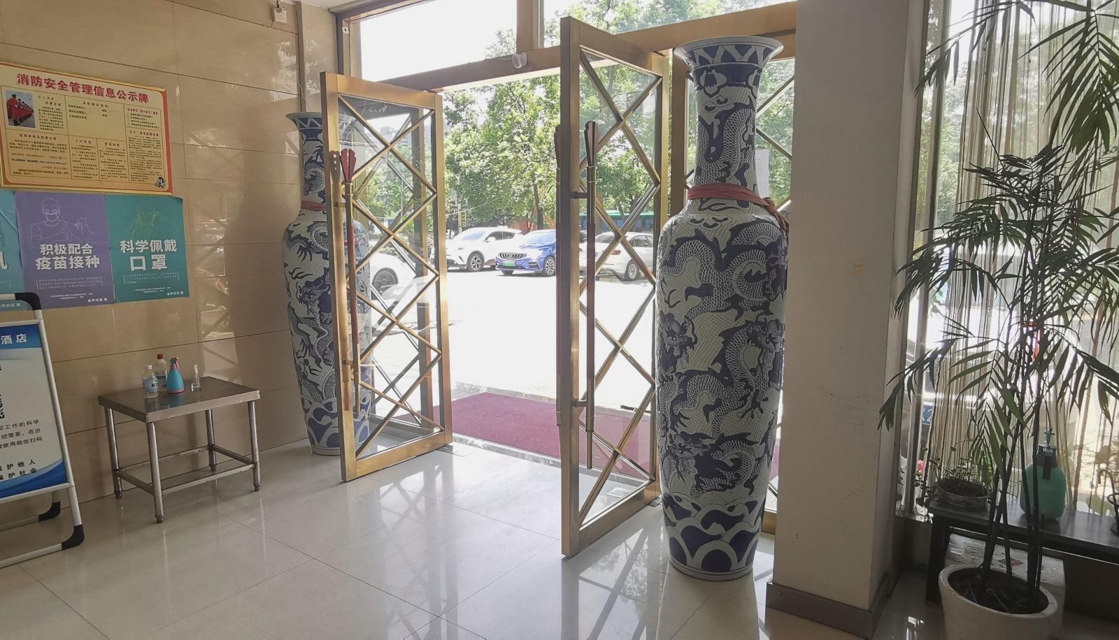 Buitenruimte van het hotel - Chengbei Business Hotel
