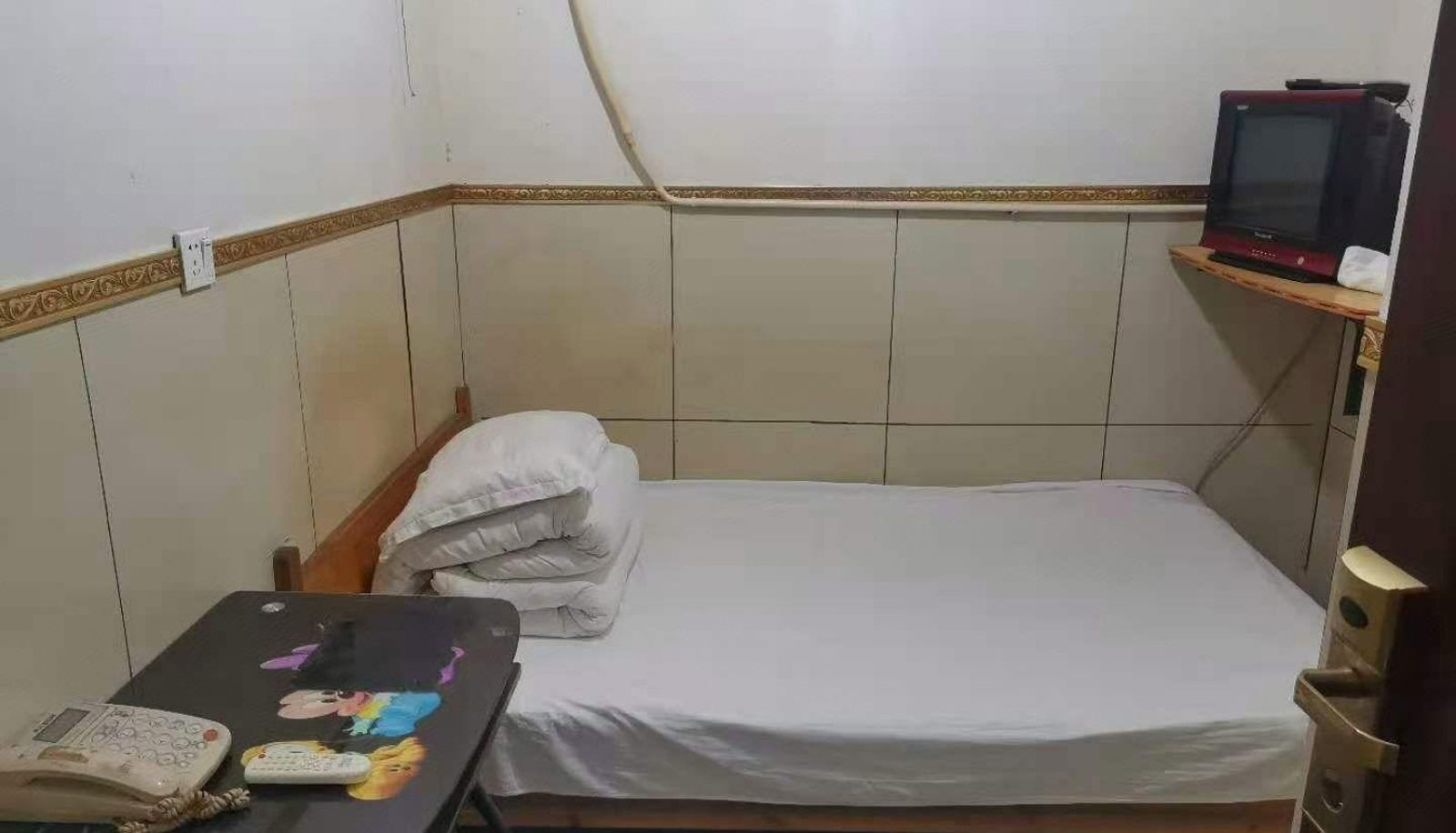 Room - Dahai Hotel (Part 1)