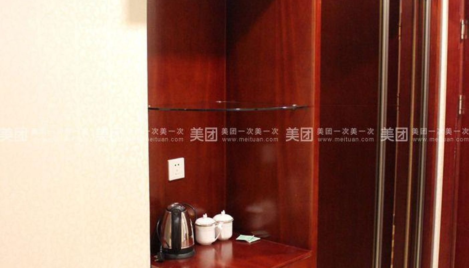 Area esterna dell'hotel - Toronto Business Hotel