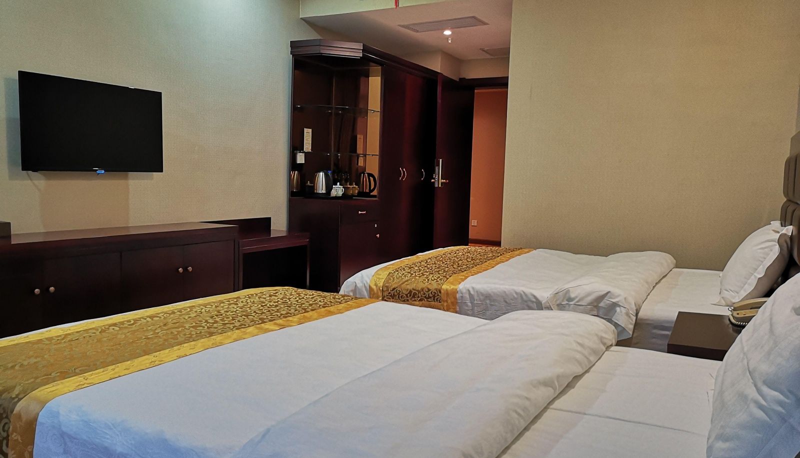 Kamer - Baoshan Hotel (Xintiandi Food Street)