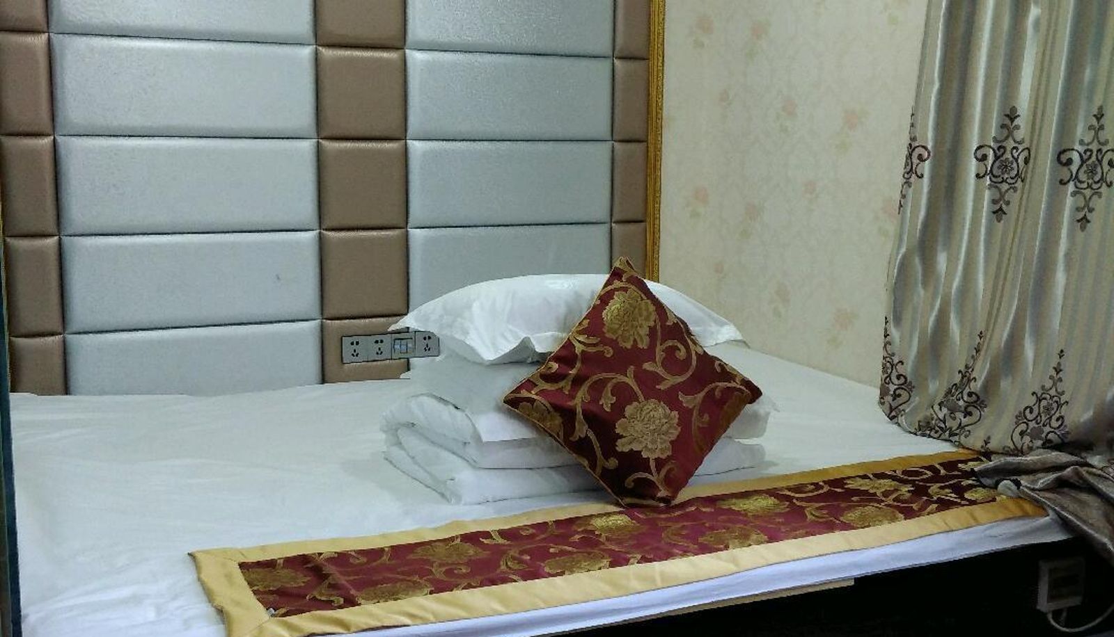 Gezinskamer - New Noble Hotel