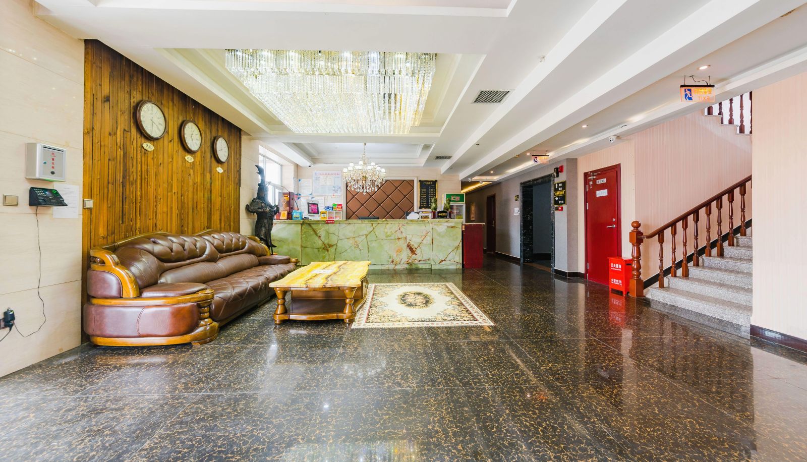 Hotel outdoor area - Yunqing Business Hotel