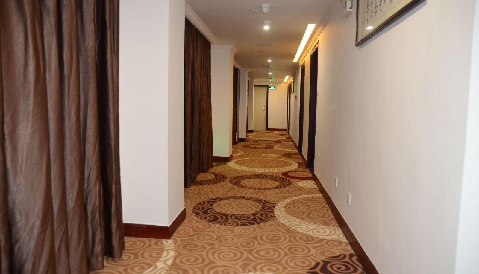 Zewnętrzna część hotelu - Hengfeng Holiday Inn