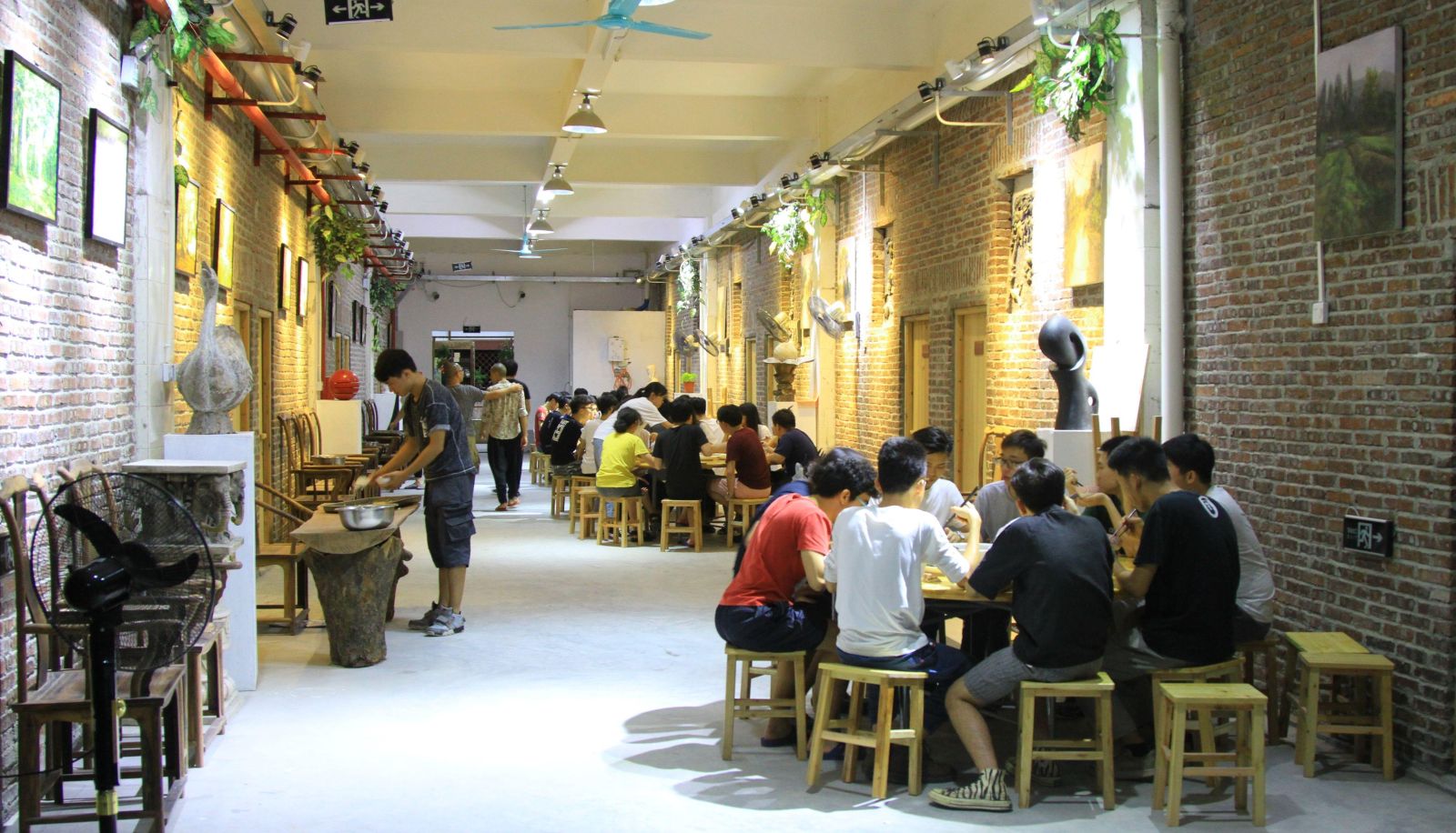 Donghui Hotel