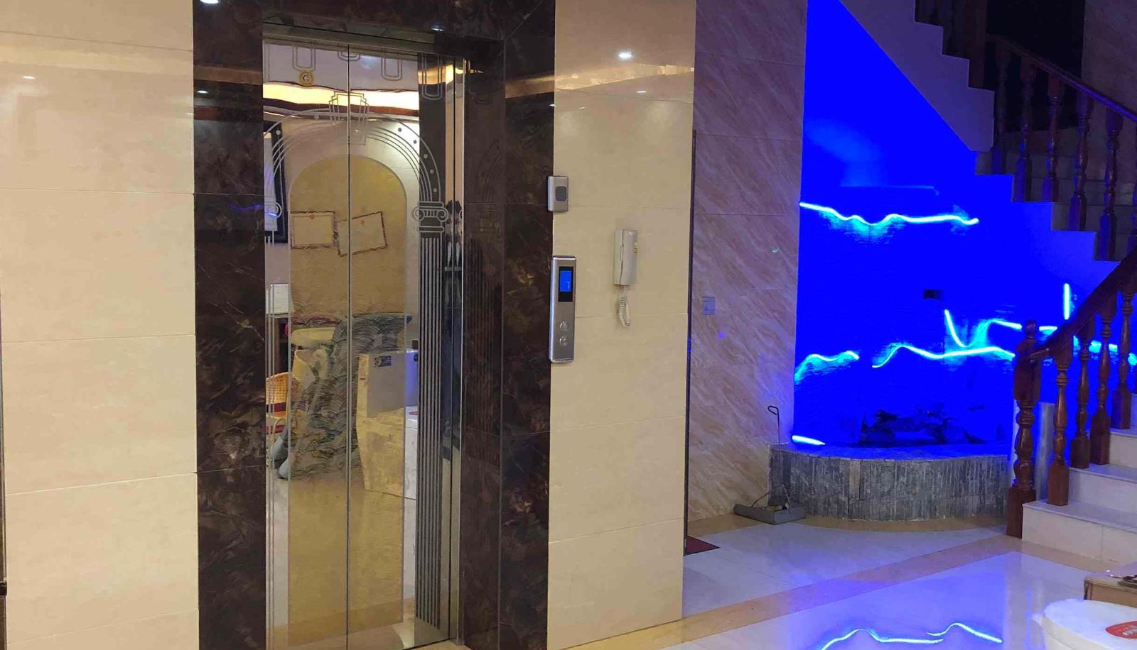 Zona exterior del hotel - Celebrity Business Hotel