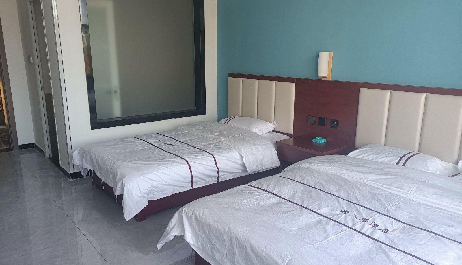 Zimmer mit Seeblick - Old Eighth Road Hotel