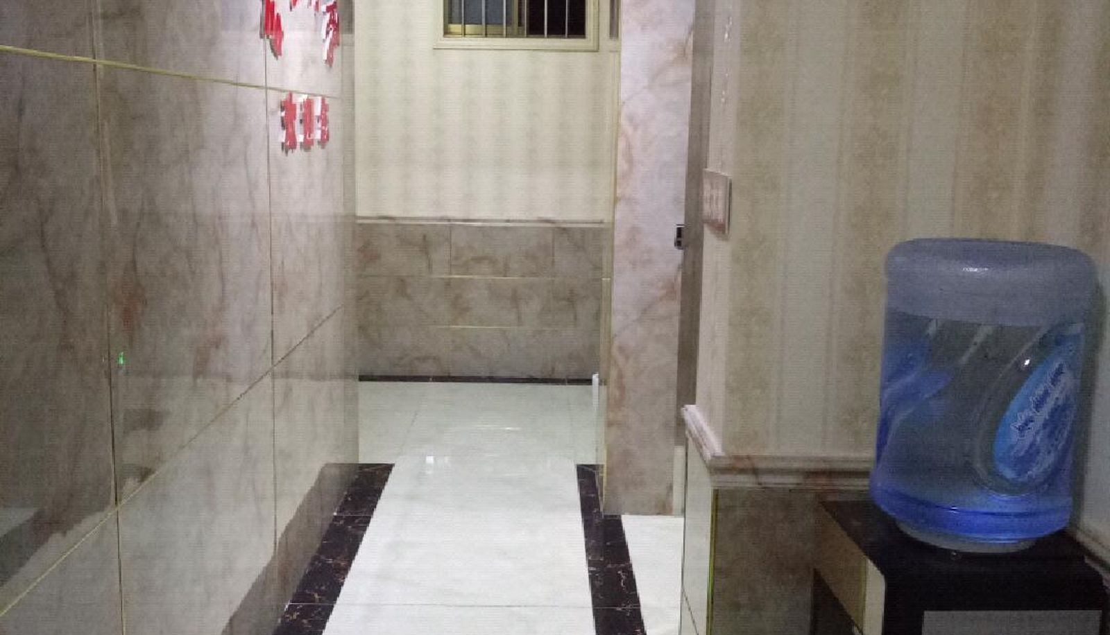 Area esterna dell'hotel - Jixing Hotel (Zhongnan Automobile World Store)