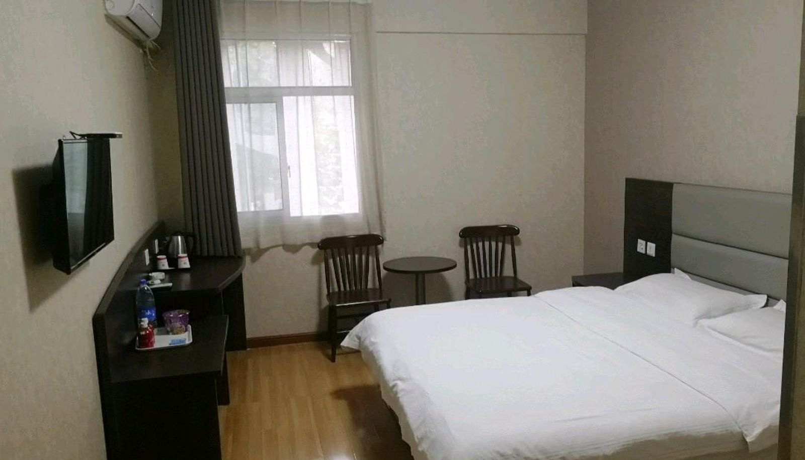 Camera business - A pro business hotel