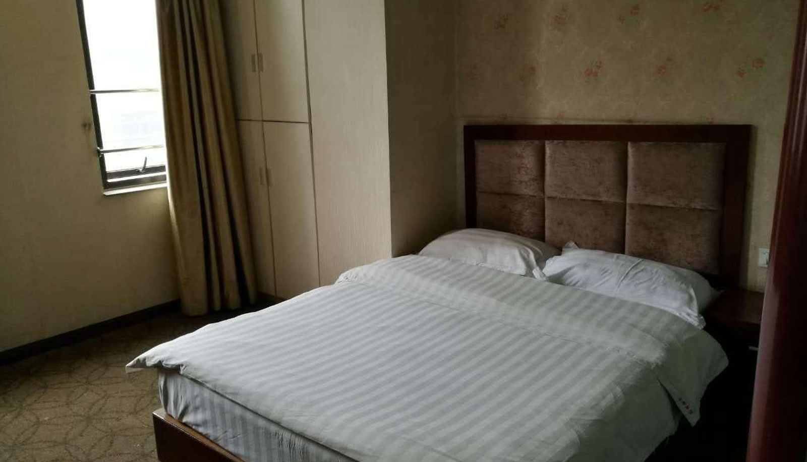 Zimmer - Harmony Hotel (Logistics Base Store)
