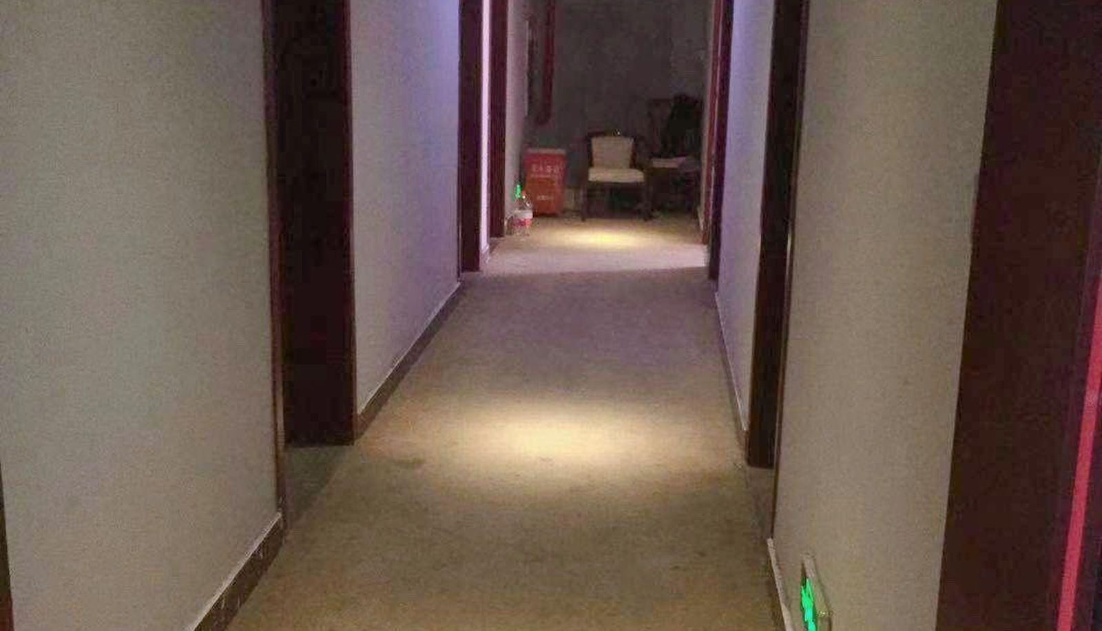 Area esterna dell'hotel - New Era Hotel