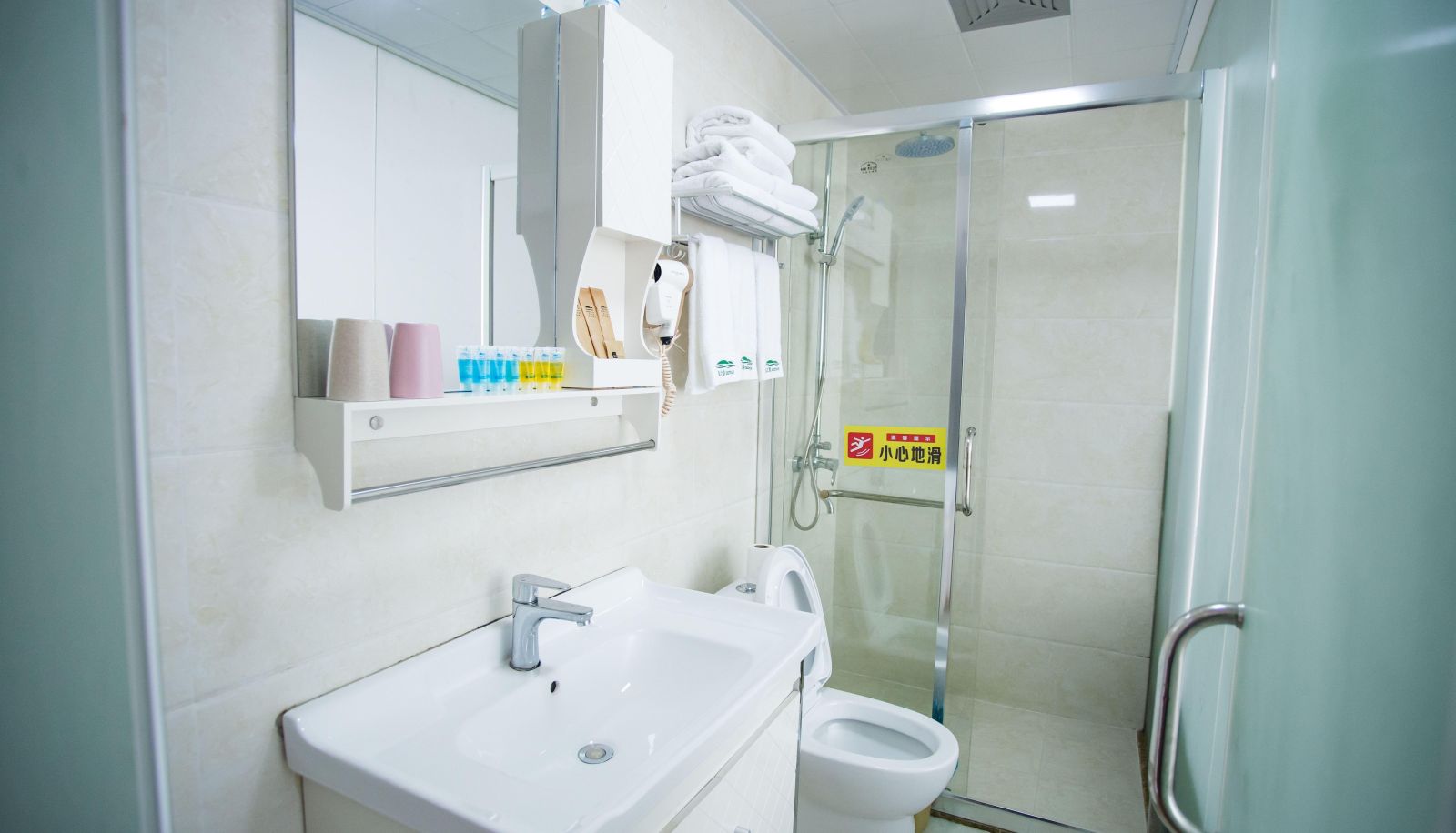 Room with lake view - Island Charm Resort Hotel (Suzhou Yangcheng Lake Peninsula Huayi Film and Television City Branch)