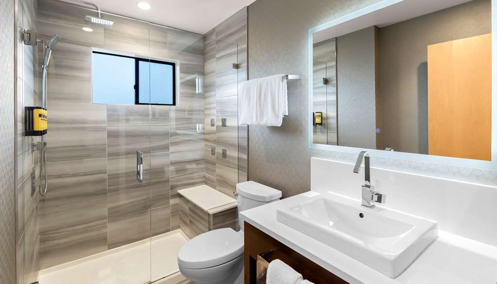 Zimmer - Best Western Plus Inner Harbour