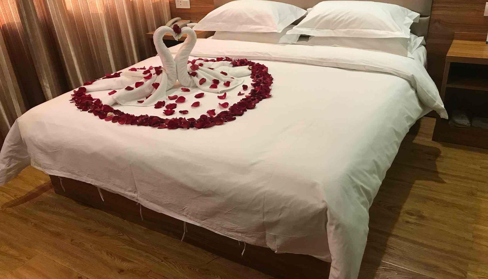 Camera business - Mingya Hotel
