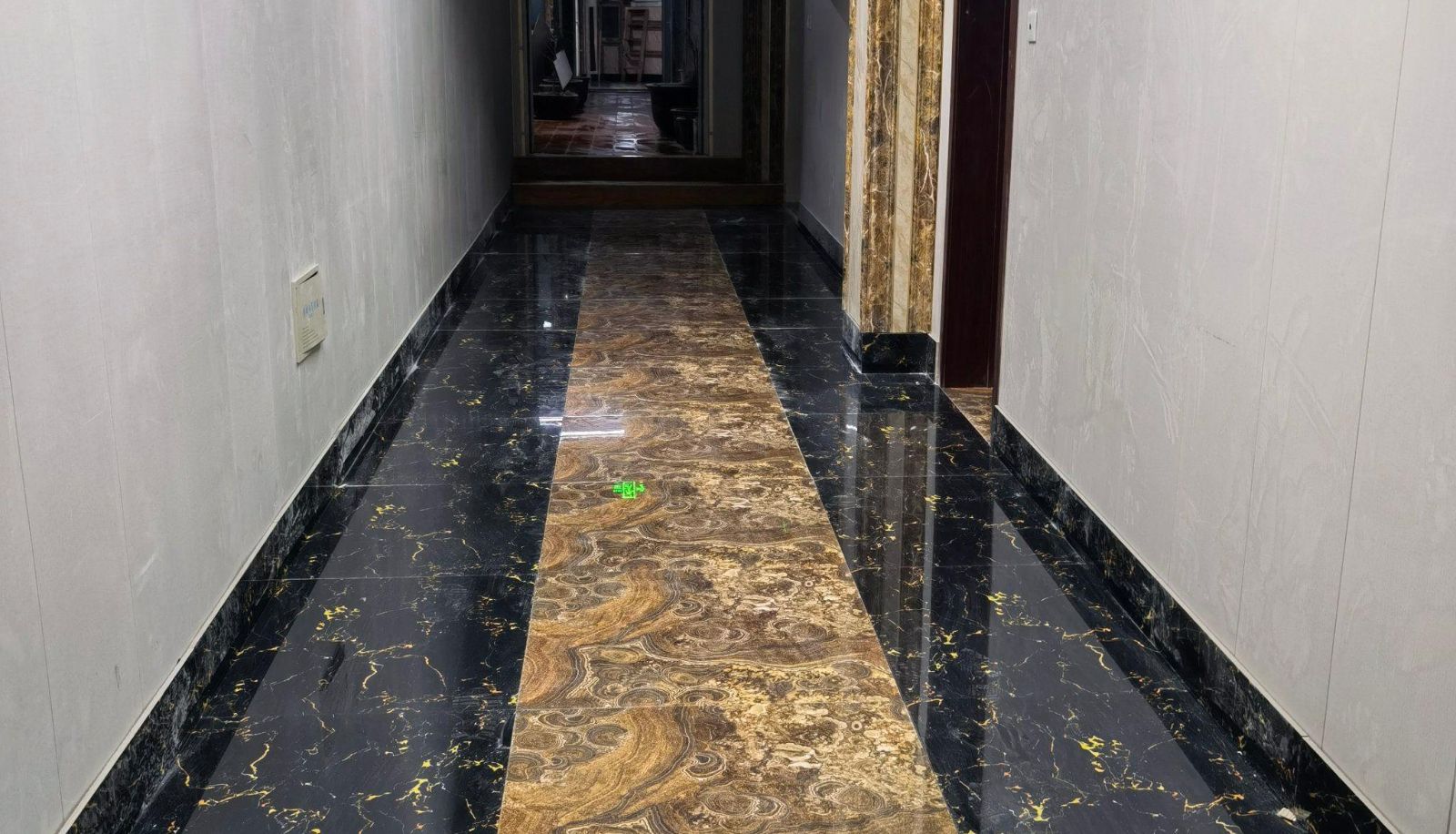 Zewnętrzna część hotelu - Lefuju Business Hotel