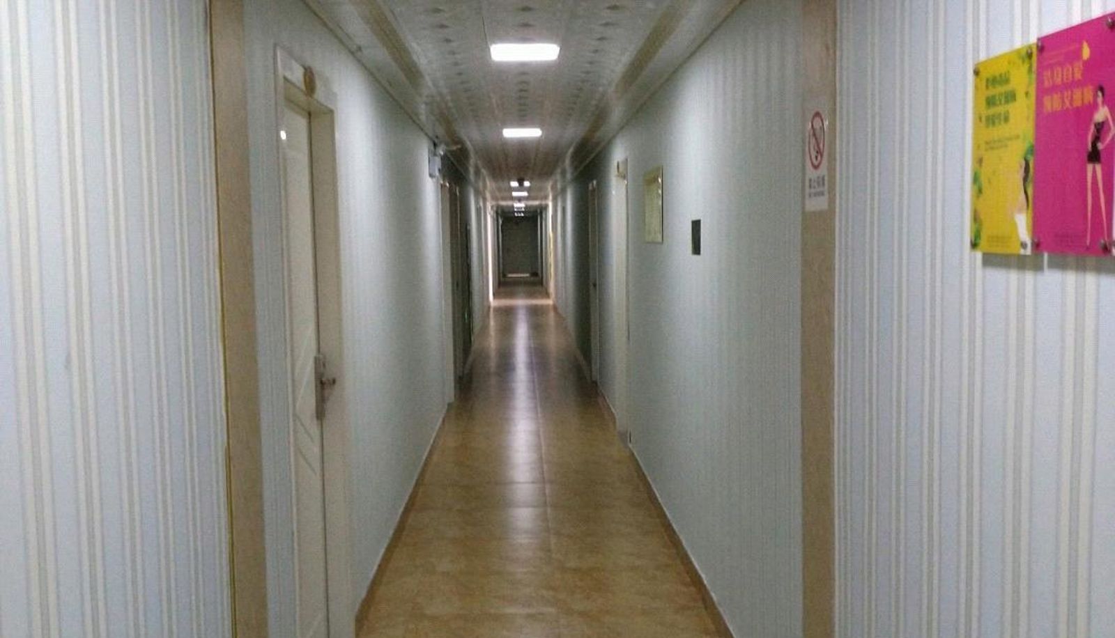 Buitenruimte van het hotel - Jiaxing Huameng Business Hotel