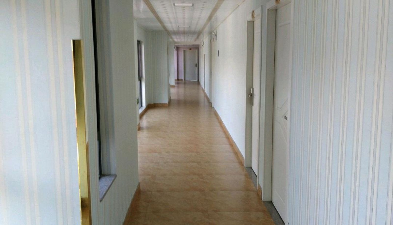 Buitenruimte van het hotel - Jiaxing Huameng Business Hotel
