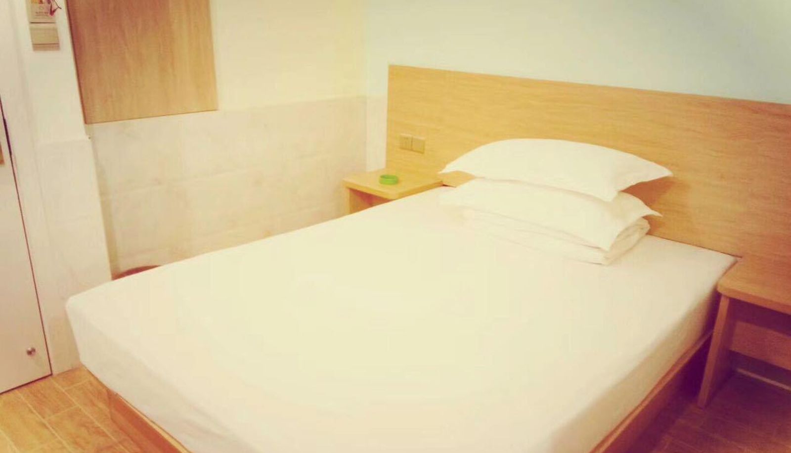 Camera - Xiexin Hotel (Chazishan Subway Station Store)