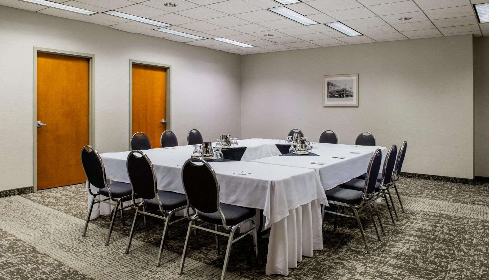 Conference room - Clarion Hotel and Suites