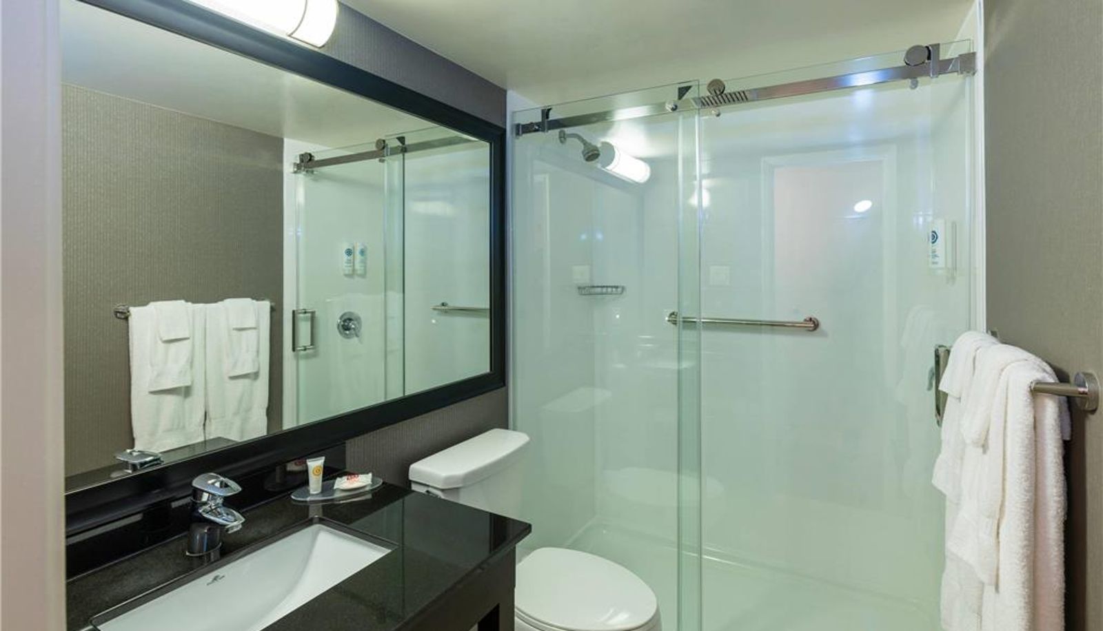 Room - Comfort Inn