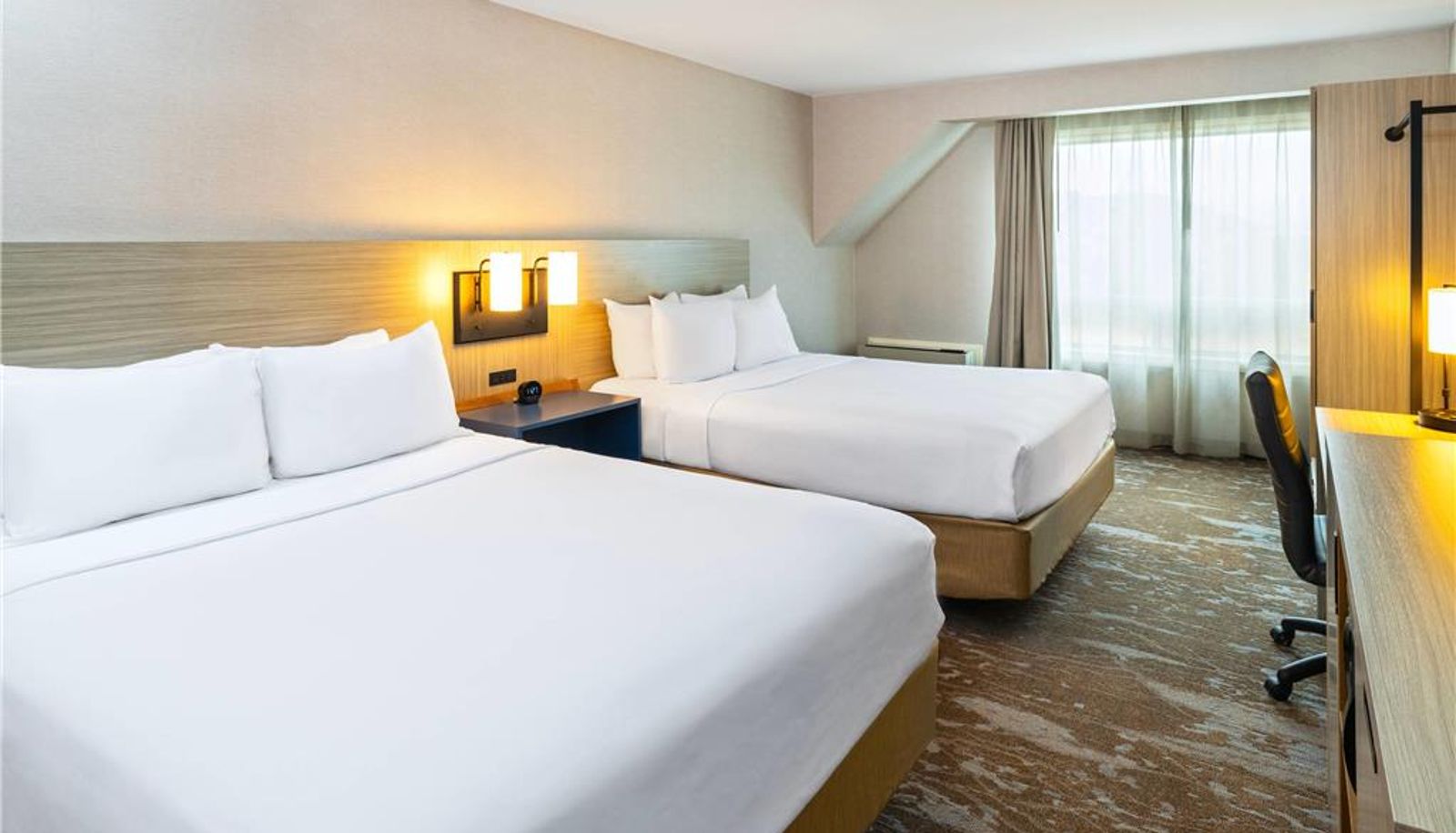 Room - Comfort Inn
