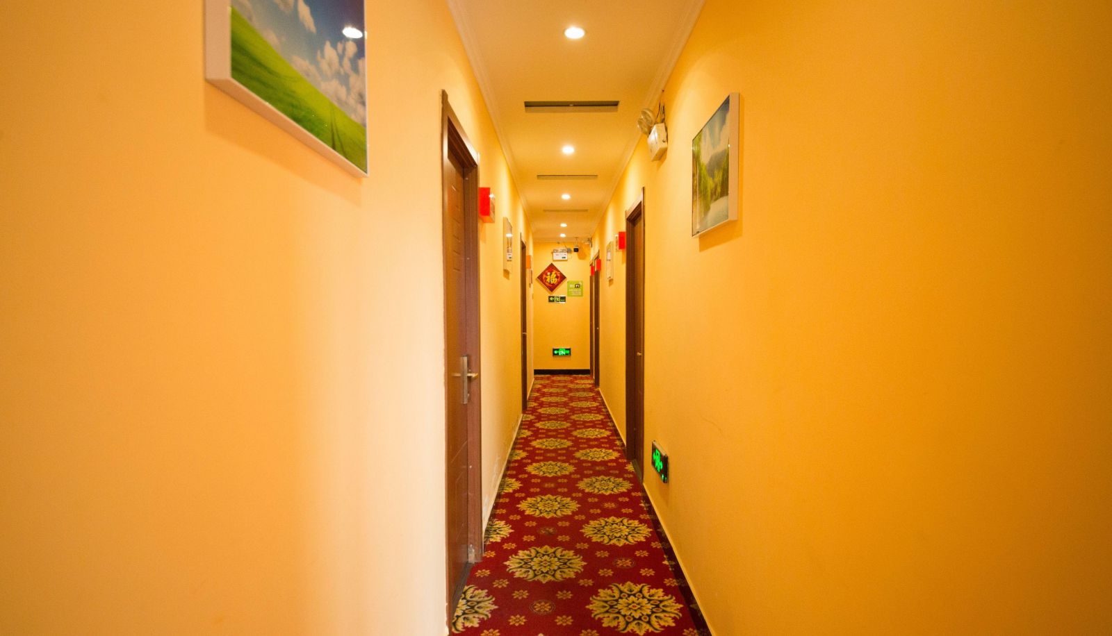 Area esterna dell'hotel - Fantasy Fashion Hotel