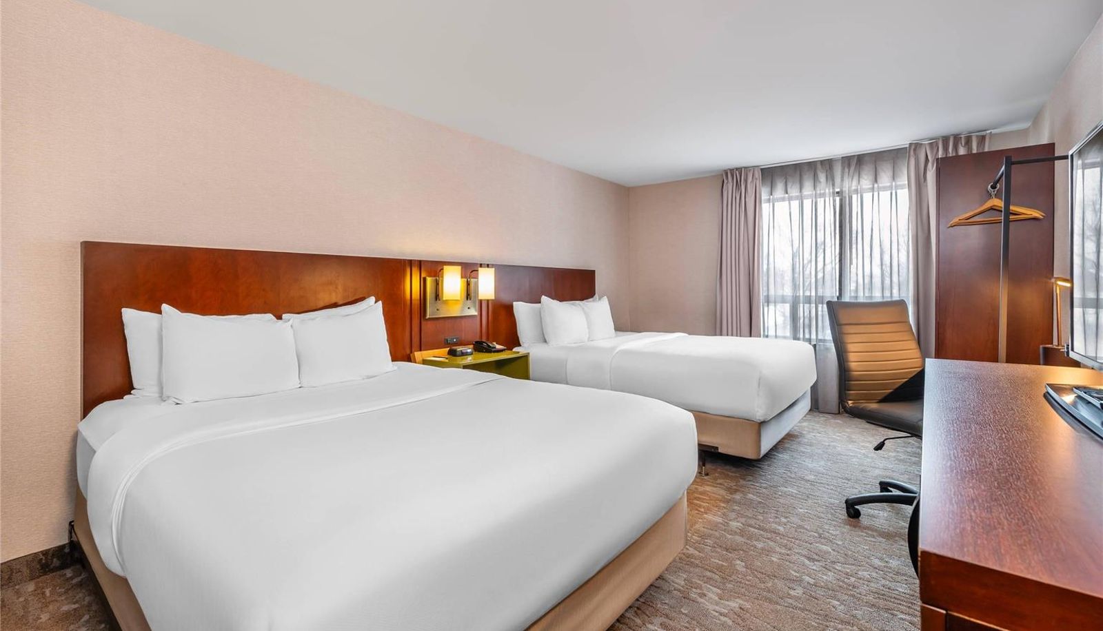 Room - Comfort Inn South Shore
