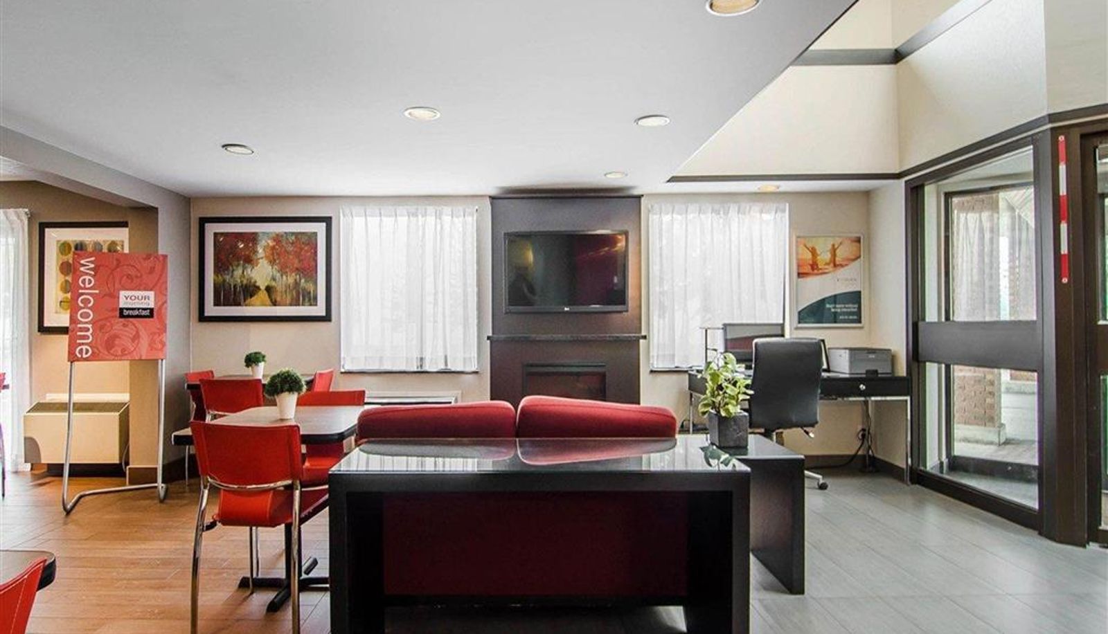 Hall - Comfort Inn