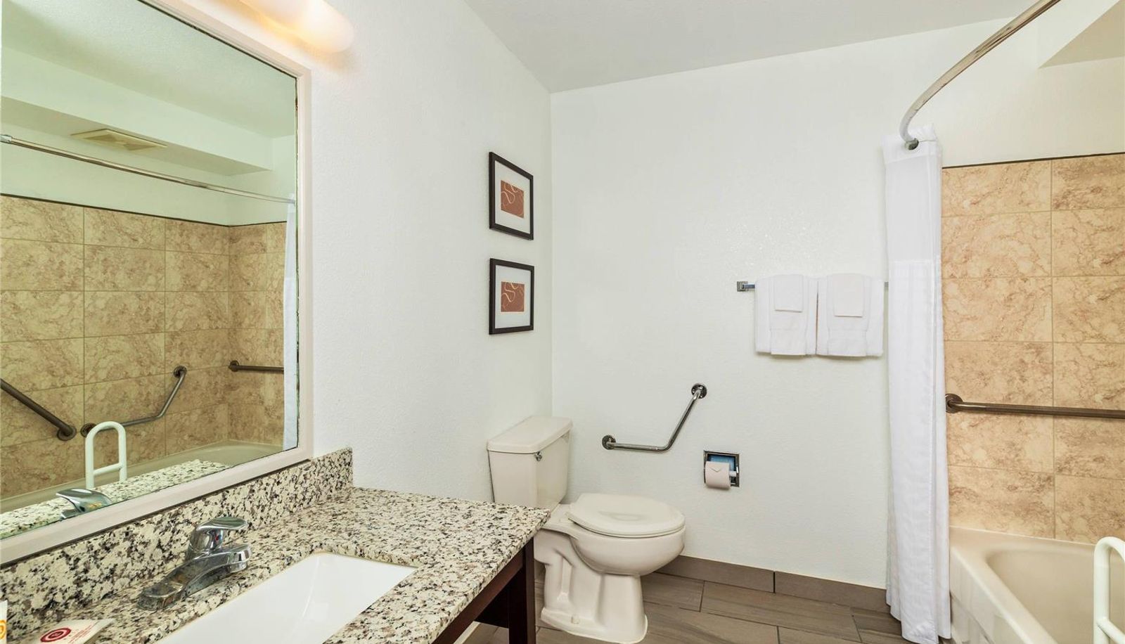 Habitación - Comfort Inn & Suites