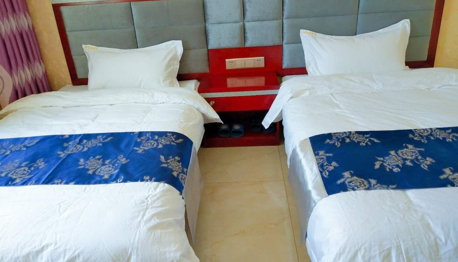 Chambre - Summer Tour Hotel