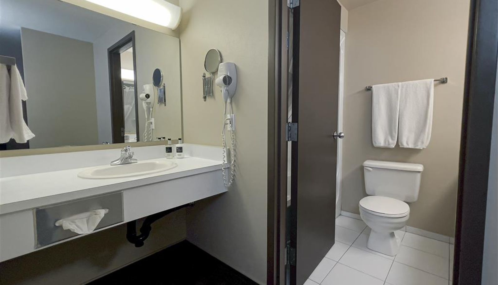 Zimmer - Coast Swift Current Hotel