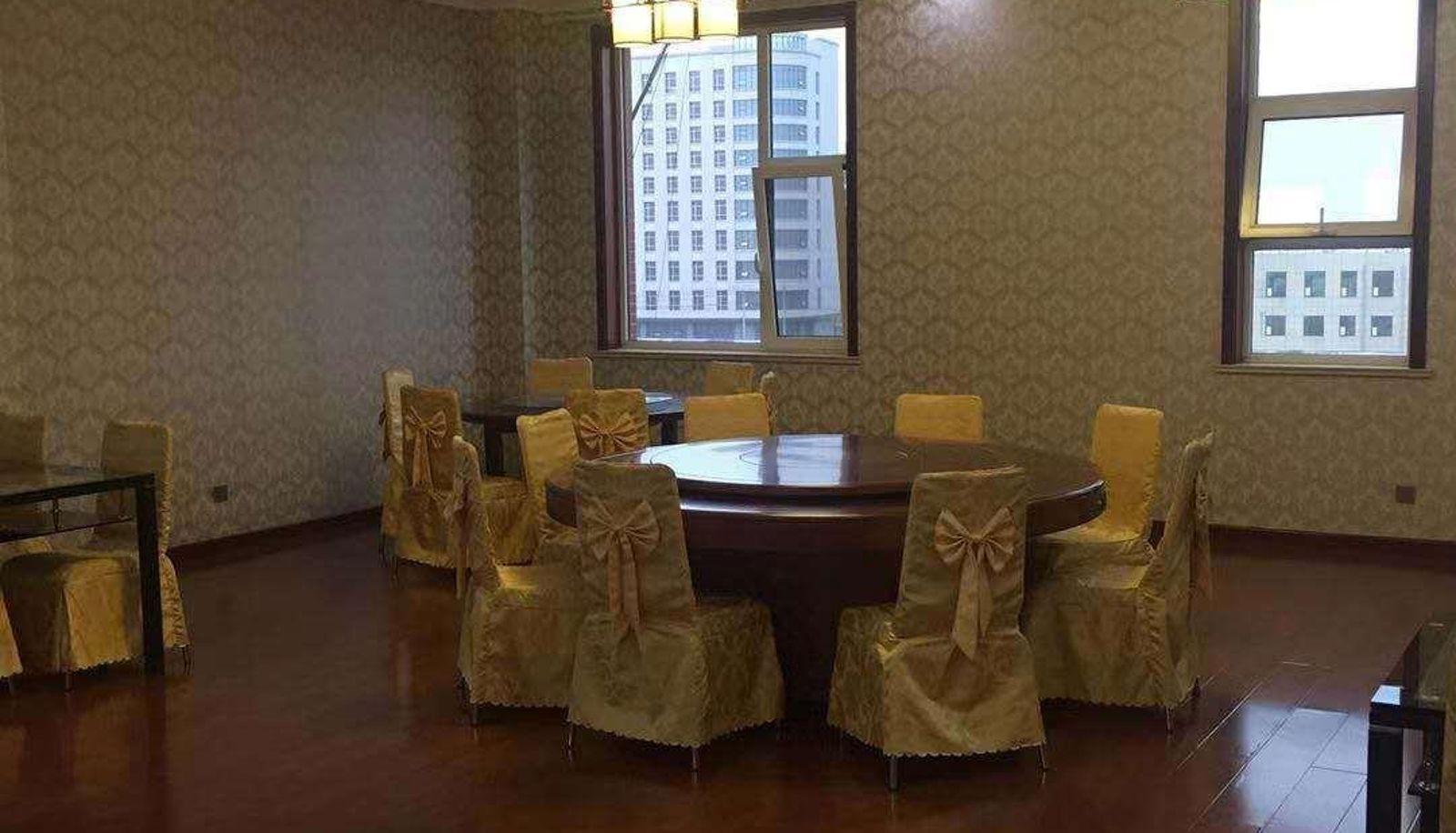 Buitenruimte van het hotel - Huakang Business Hotel