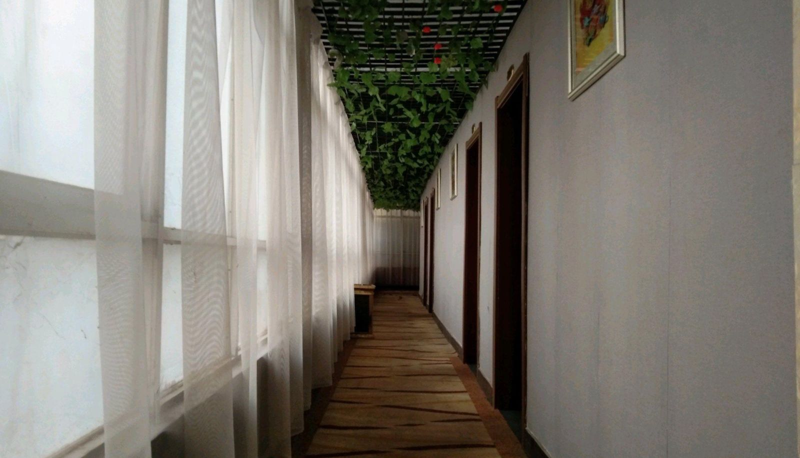Yichen Business Hotel