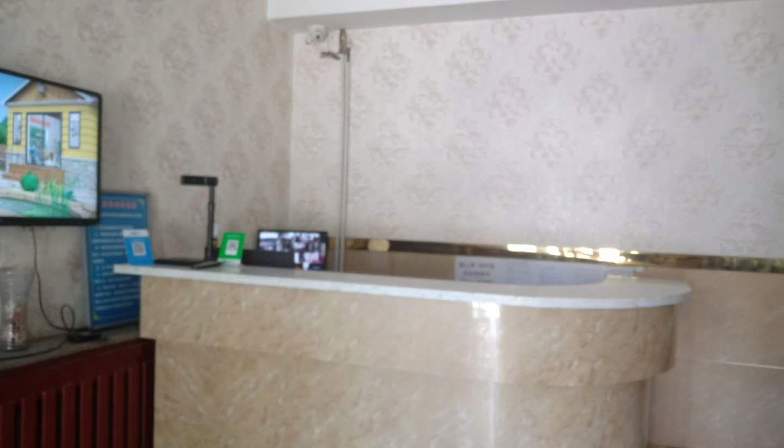 Buitenruimte van het hotel - Dongfu Hotel