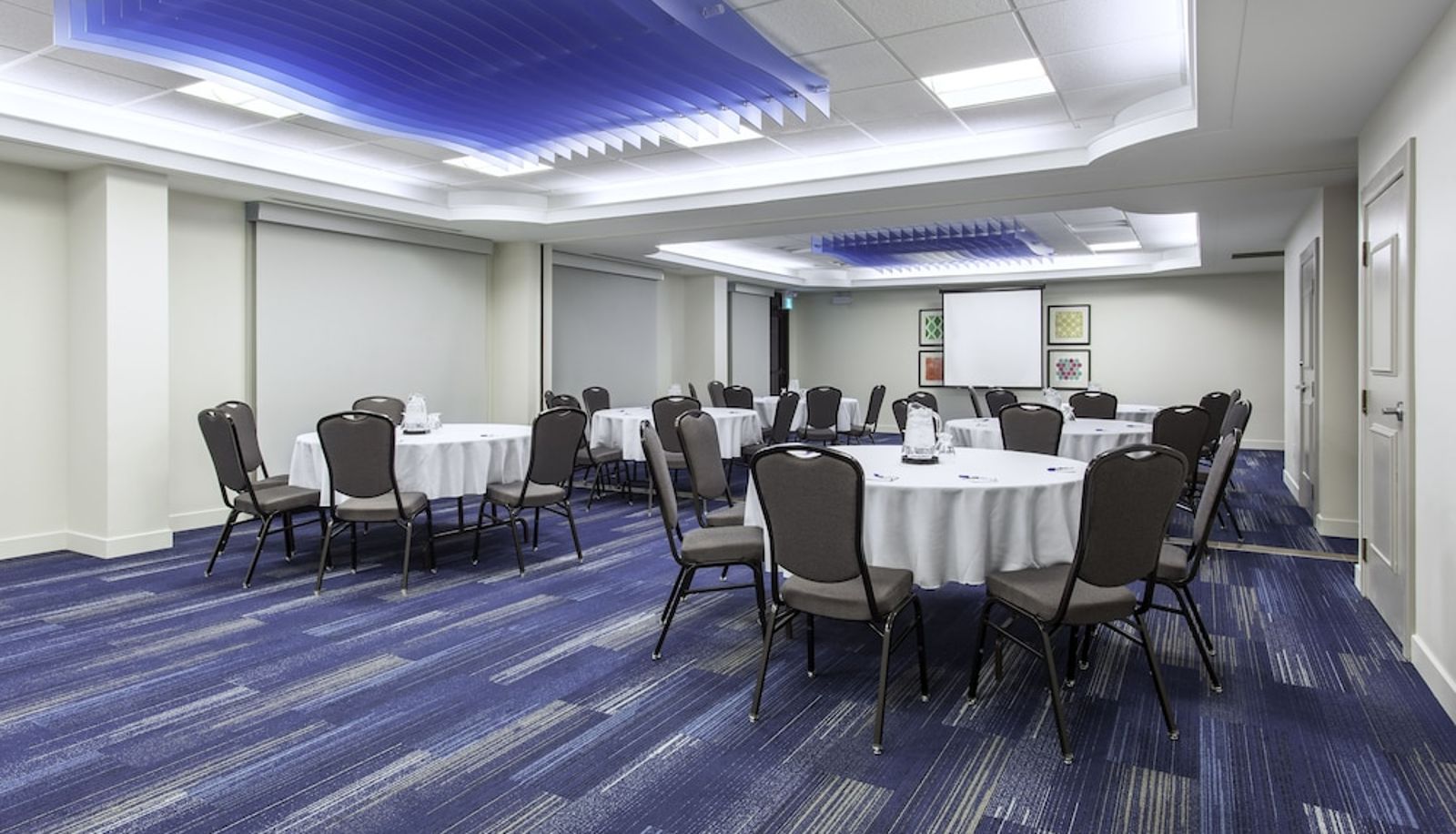 Meeting room - Holiday Inn Express & Suites MISSISSAUGA-TORONTO SOUTHWEST by IHG