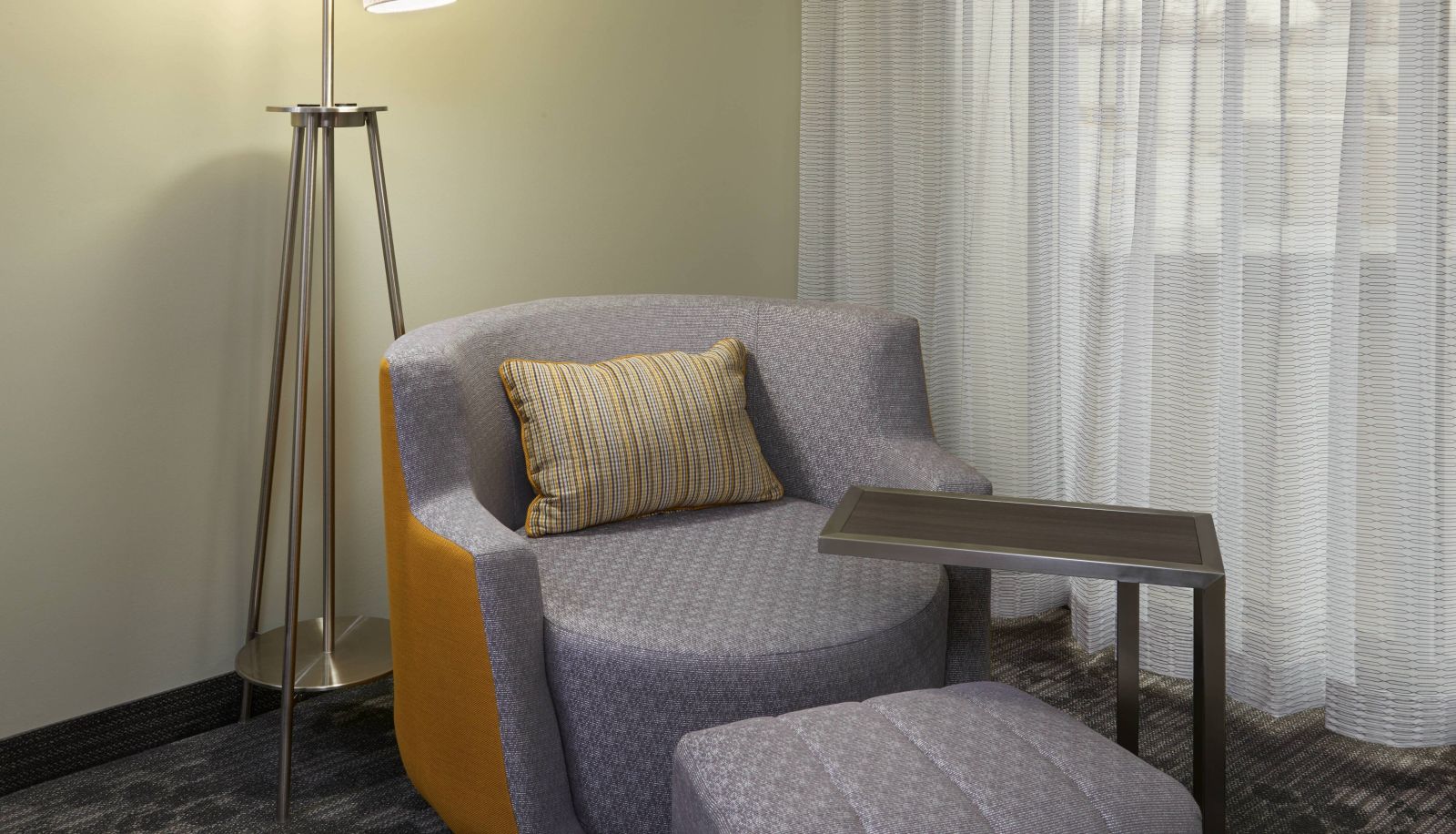 Room - Courtyard by Marriott Oshawa
