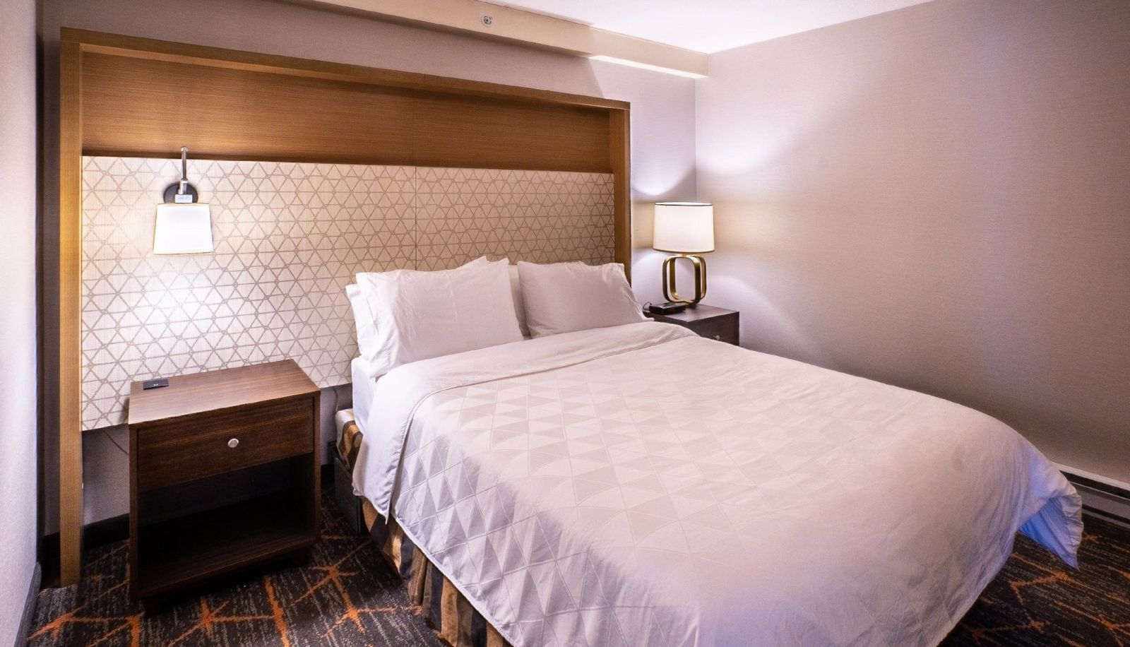 Zimmer - Holiday Inn & Suites OSOYOOS by IHG