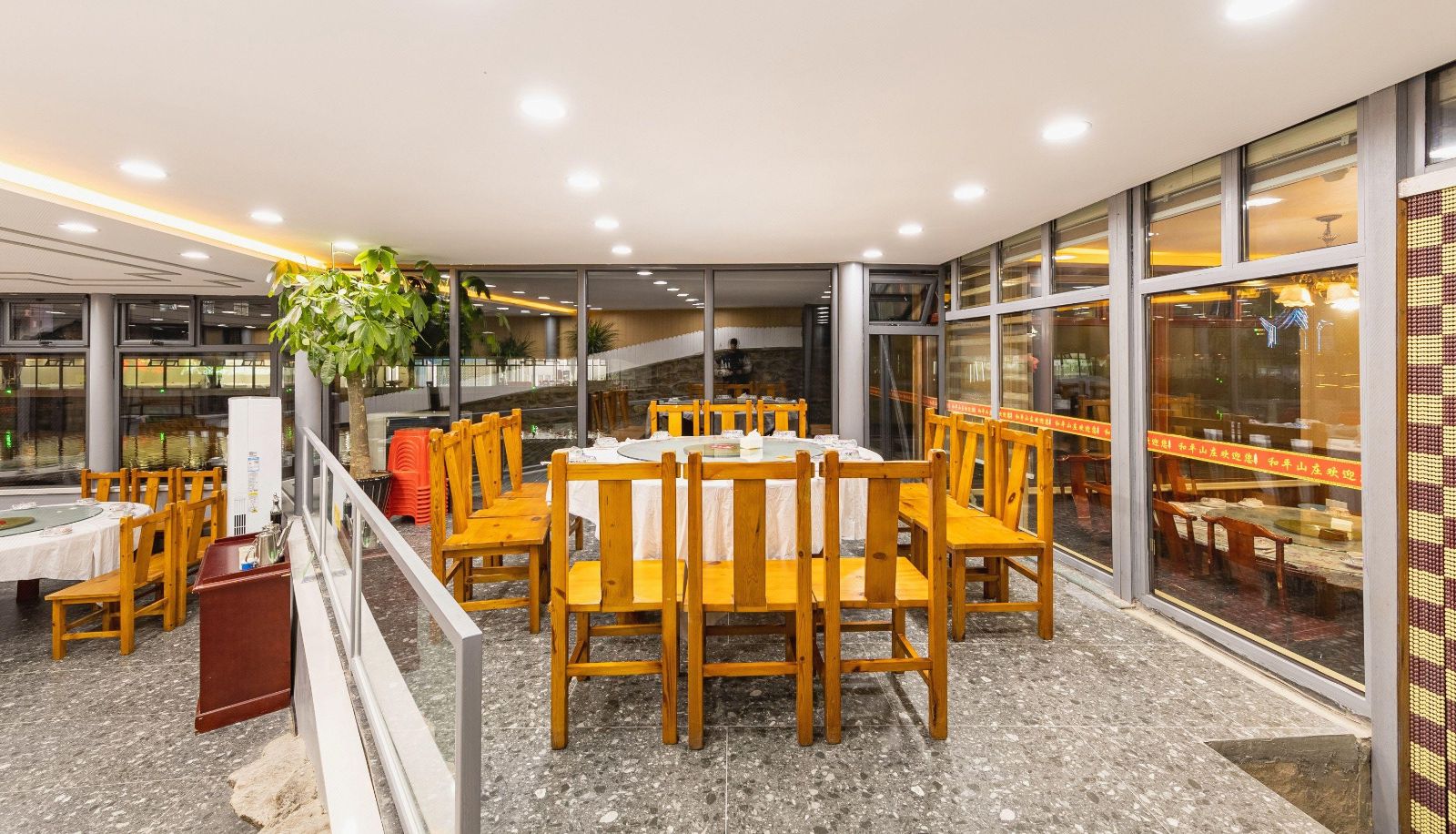 Buitenruimte van het hotel - Beijing Heping Restaurant Room