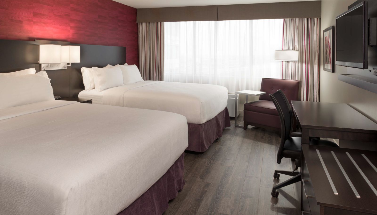 Room - Holiday Inn TORONTO INTERNATIONAL AIRPORT by IHG