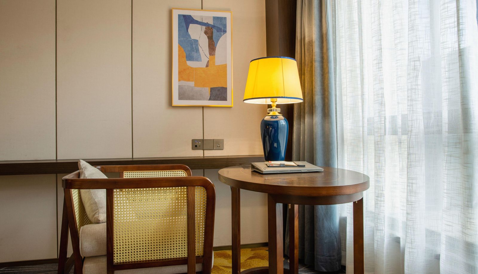 Business room - No.1 International Hotel