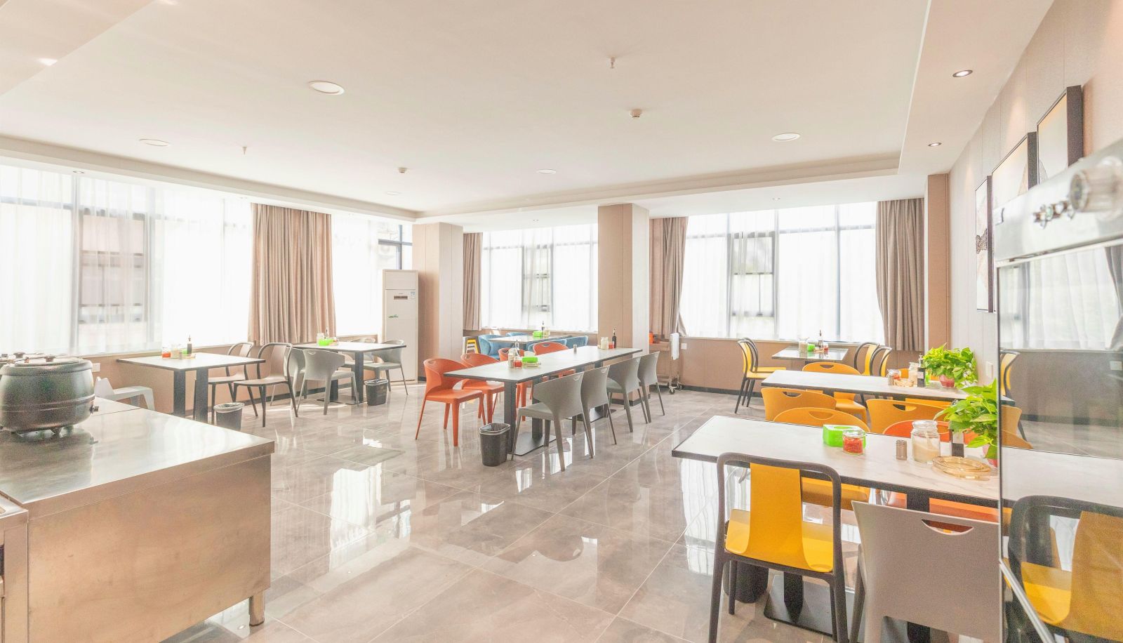 Zewnętrzna część hotelu - Mulsi Zhixuan Hotel