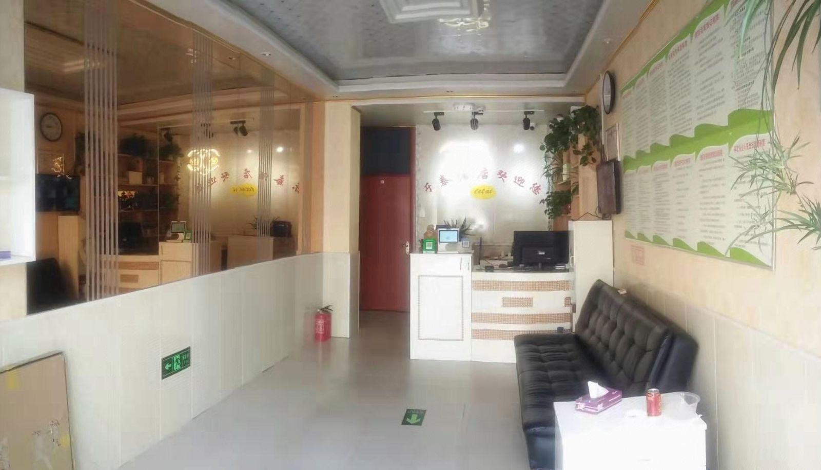 Zewnętrzna część hotelu - Lotel Hotel